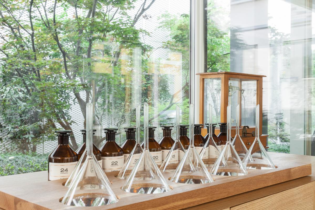 Magna Pars L'Hotel A Parfum, Small Luxury Hotels Of The World Milan Bagian luar foto Laboratory