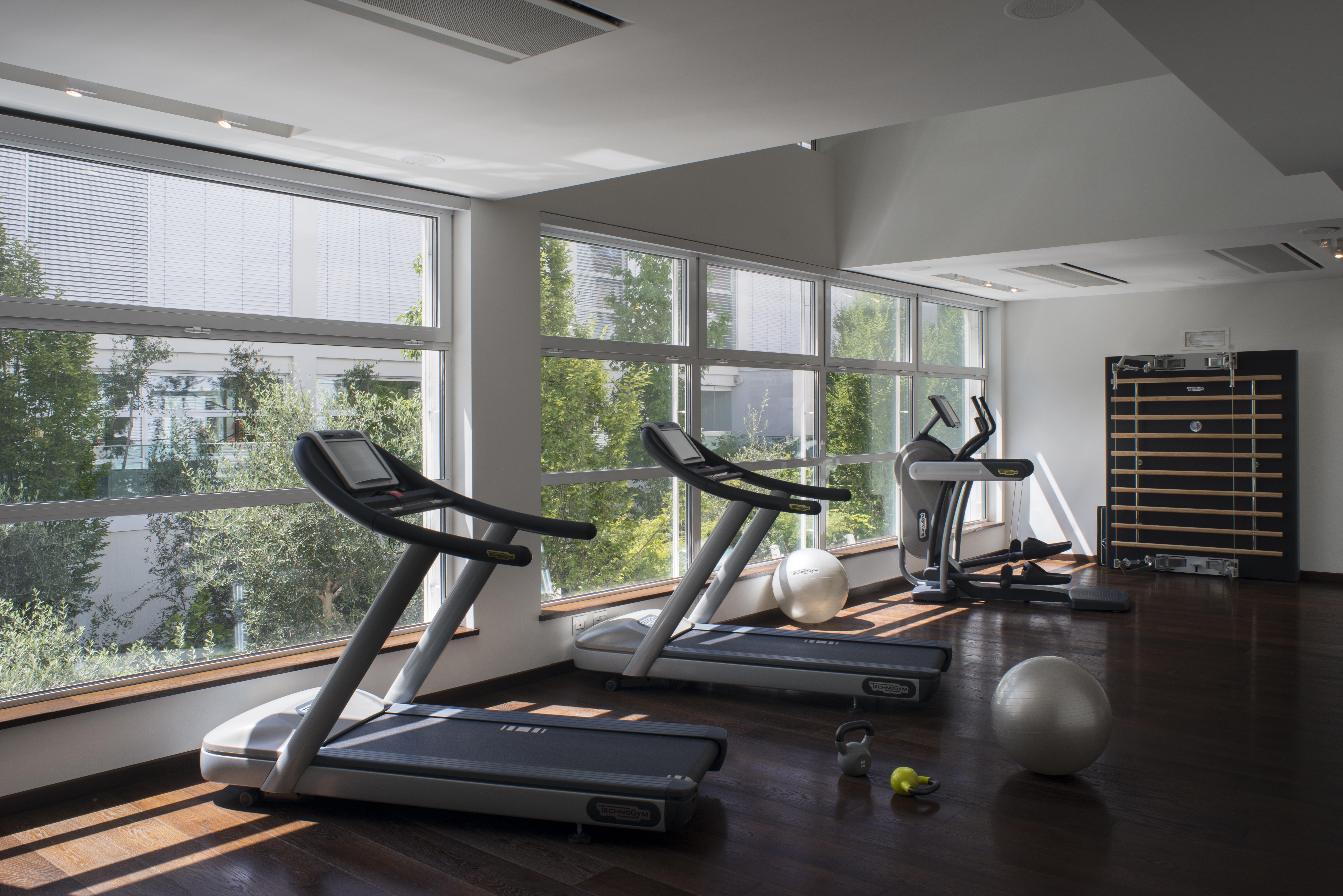 Magna Pars L'Hotel A Parfum, Small Luxury Hotels Of The World Milan Bagian luar foto The gym at the Mandarin Oriental, Munich
