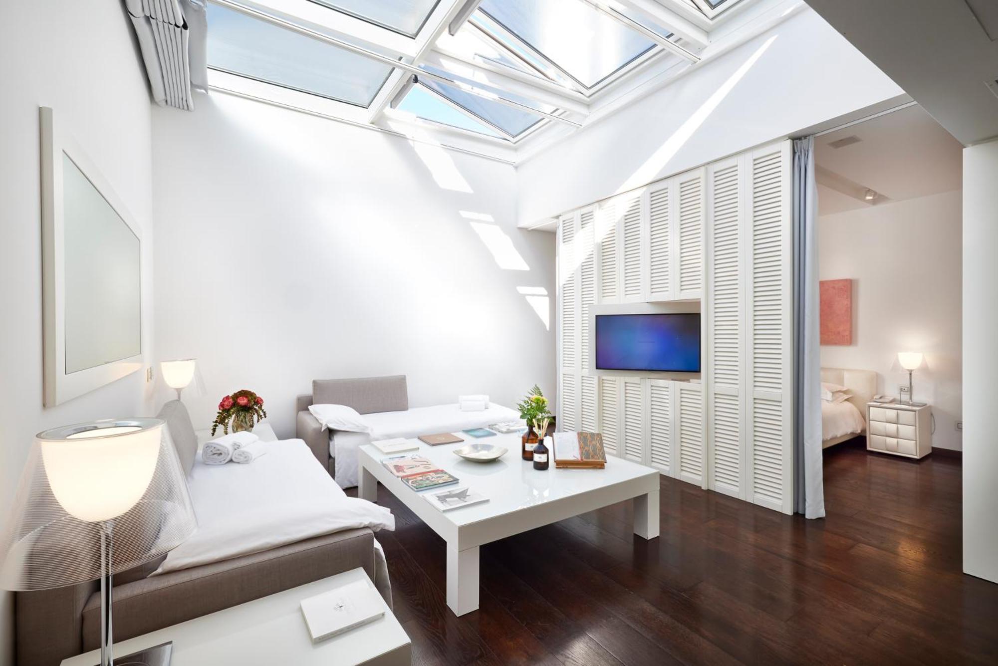 Magna Pars L'Hotel A Parfum, Small Luxury Hotels Of The World Milan Bagian luar foto