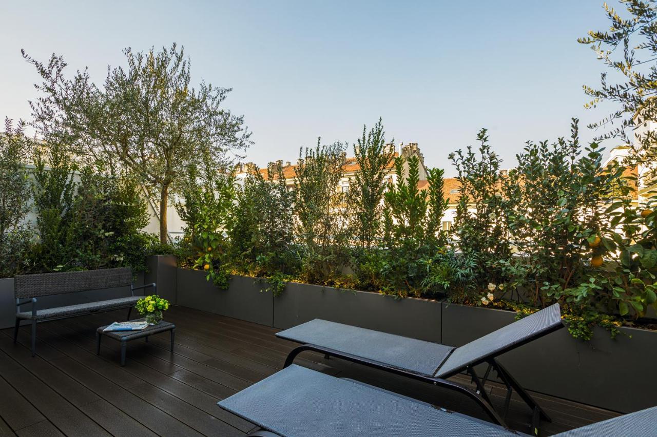 Magna Pars L'Hotel A Parfum, Small Luxury Hotels Of The World Milan Bagian luar foto